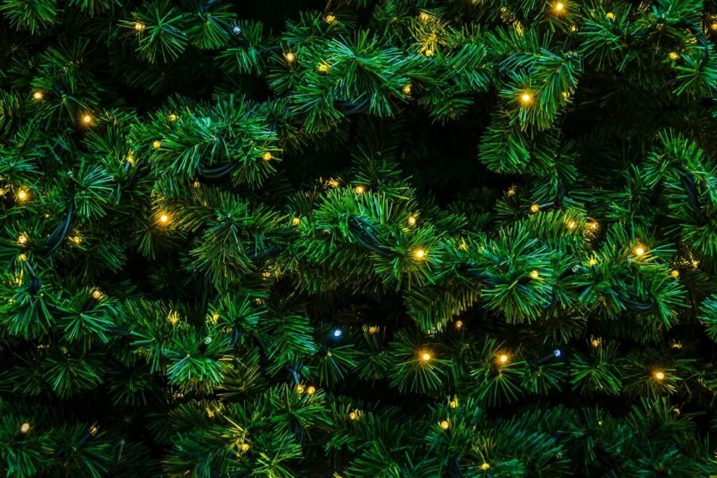 Kalėdinės dekoracijos - žalia eglutė