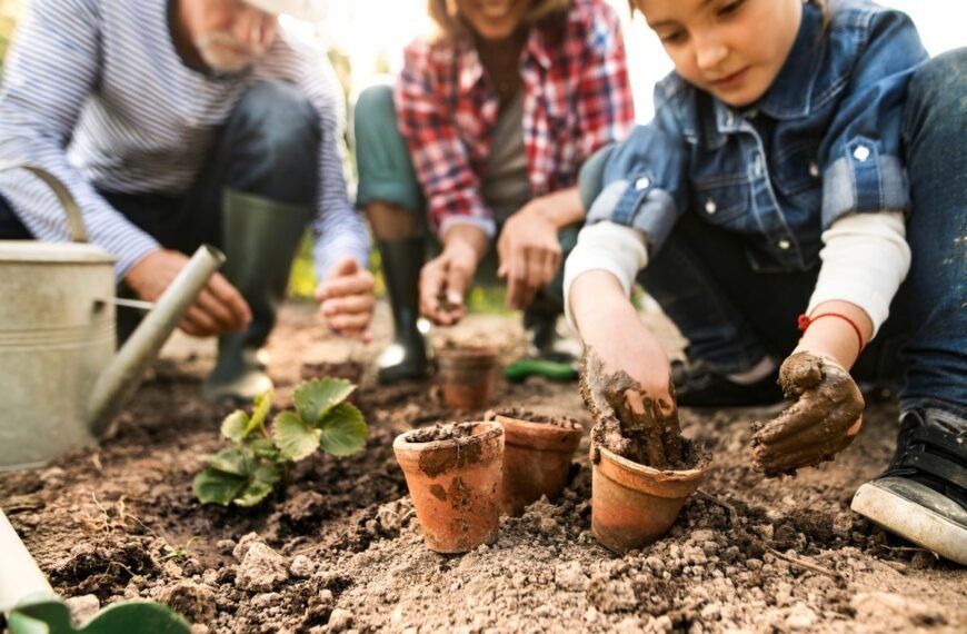 Sodininkystė su vaikais: kaip sudominti mažuosius?