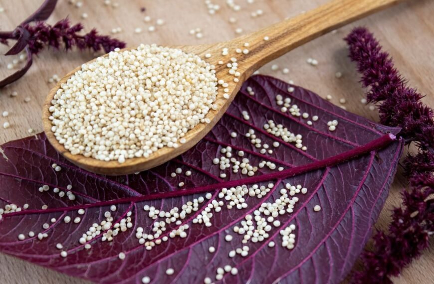 Burnočio sėklos - sveikatai naudingi senoviniai grūdai. Kaip juos skaniai paruošti pusryčiams?