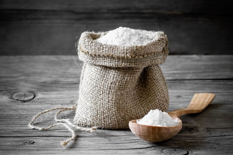 Valgomoji druska - naudinga ar žalinga organizmui? Kaip ji atsirado ir kaip išgaunama