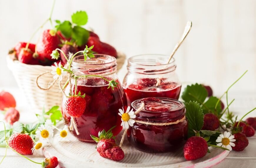 Braškių uogienė: 3 receptai, bei neįkainojami patarimai ne tik kaip ją skaniai išvirti, bet ir išlaikyti