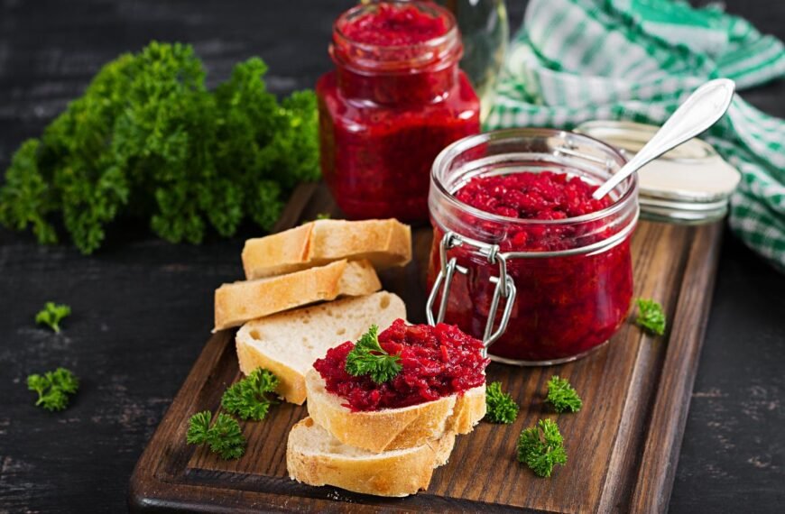 Burokėlių mišrainė žiemai: skaniausi receptai šaltojo sezono stalui