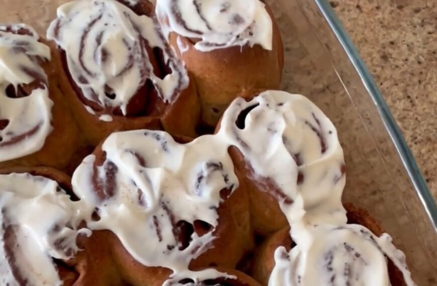 Cinamoninės bandelės su kreminiu sūriu – be galo skanios ir purios, kurios pavyks kiekvienam