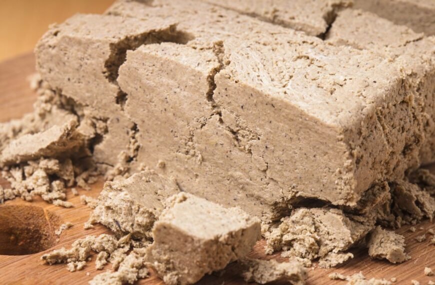 Naminė chalva: saulėgrąžų ir žemės riešutų. Iš ko dar ją galima pasigaminti?