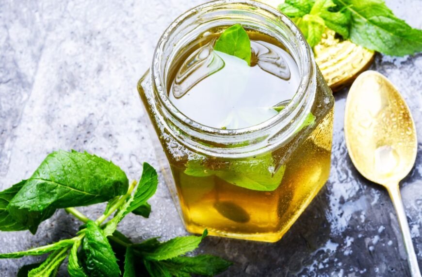 Mėtų uogienė – gaivus atradimas jūsų virtuvėje. Ar žinote, kaip ją išvirti?