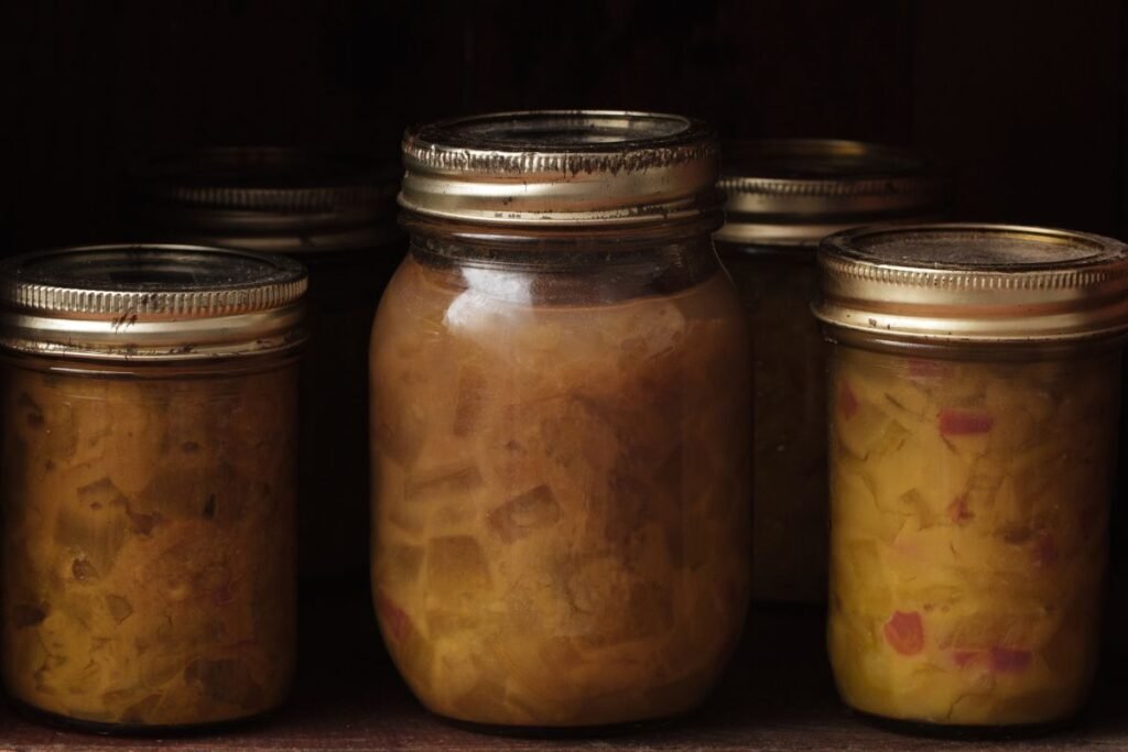 Žali pomidorai žiemai 1 | Derlingas.lt Žalių pomidorų relish – amerikietiškos tradicijos interpretacija
