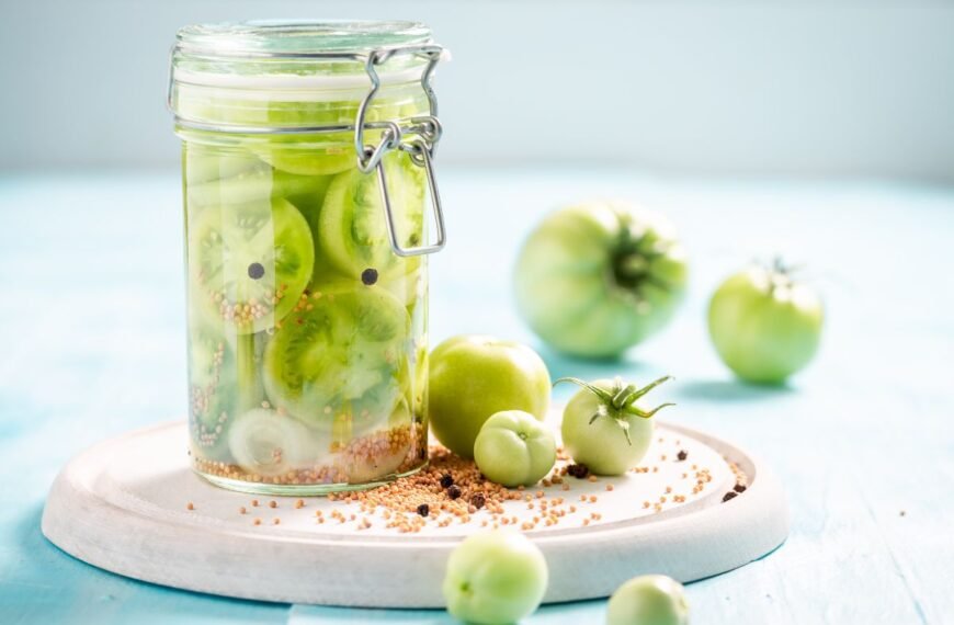 Žali pomidorai žiemai: iš neprinokusių vaisių į žiemos delikatesus. Net 5 nepaprasti receptai!