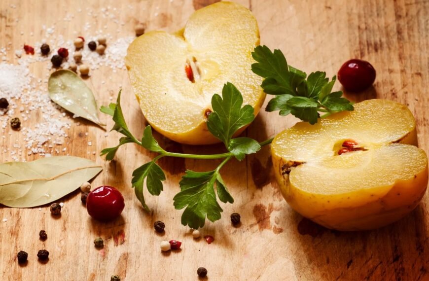 Rauginti obuoliai – tradicinis ir itin sveikas būdas išsaugoti obuolius žiemai