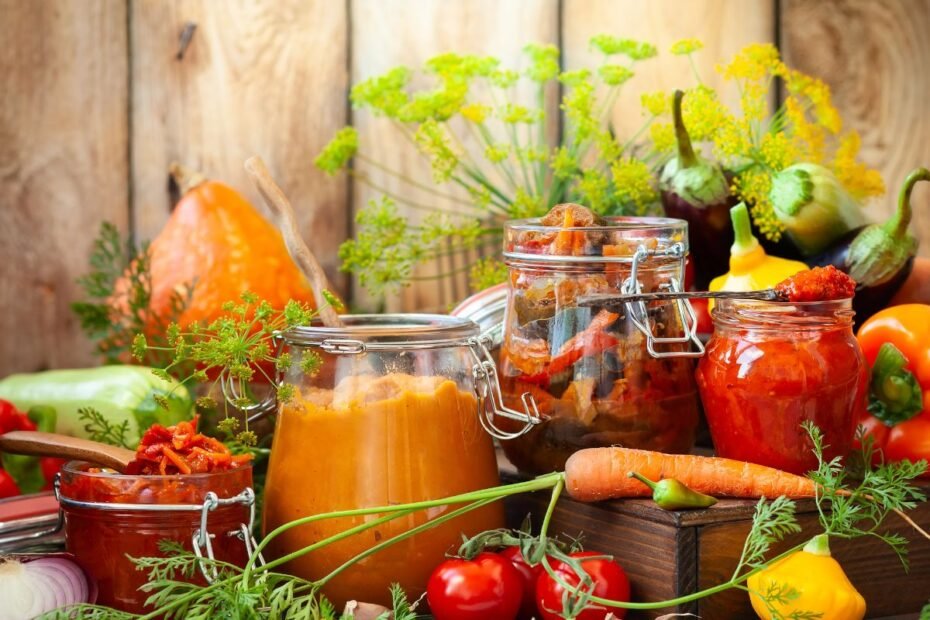 Mišrainė žiemai su moliūgu ir pomidorais – rudens spalvos žiemos skoniui