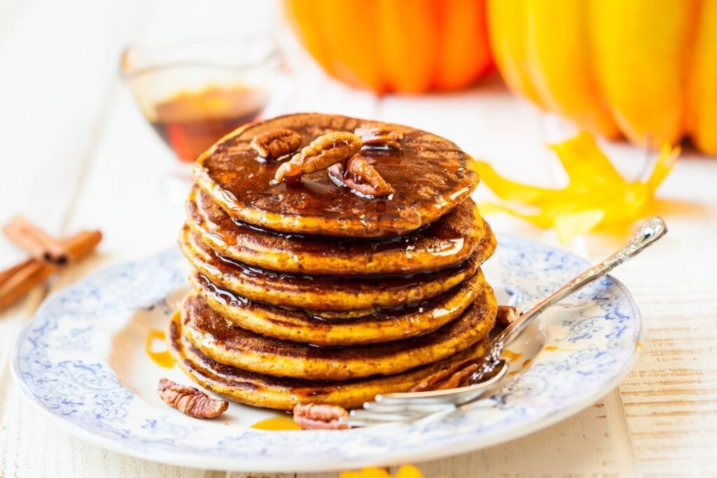 Klasikiniai moliūgų blynai su medumi ir riešutais