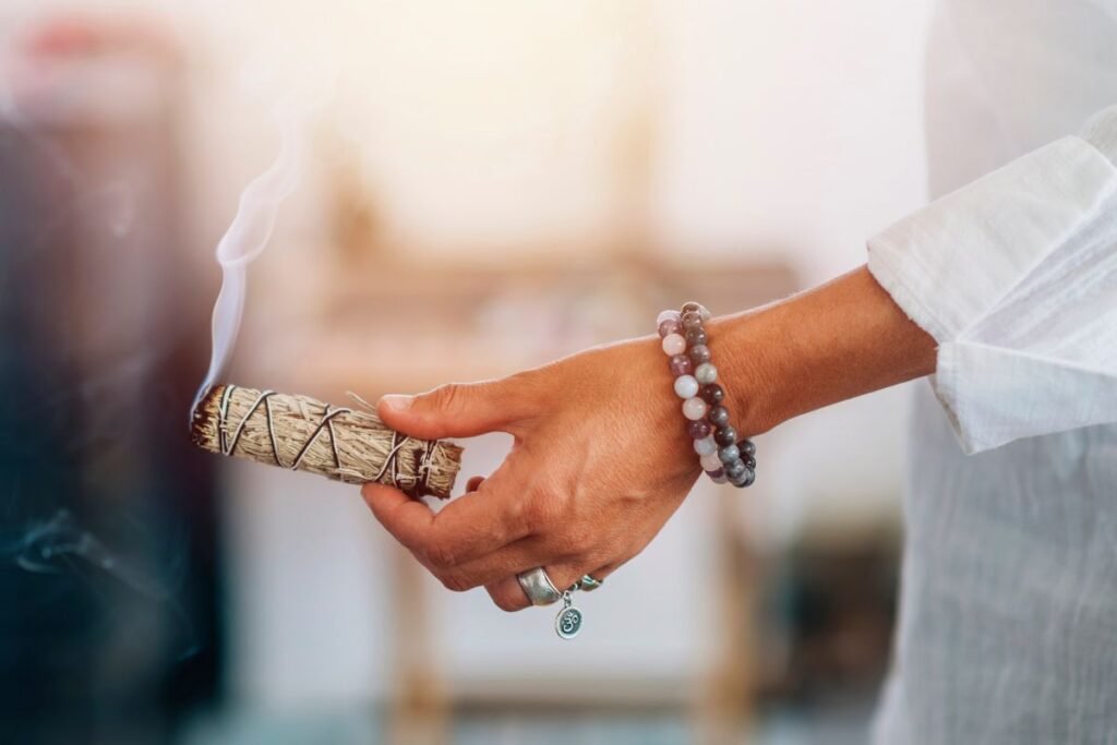 Šalavijo magija ir ezoterika: tarp tikėjimo ir tradicijos