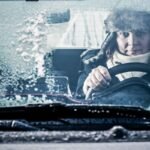 Ledo tirpiklis: kaip efektyviai apsaugoti automobilį ir kiemą žiemą? Kodėl karštas vanduo ne išeitis?