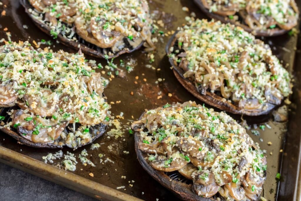 Portobello grybai receptai 1 | Derlingas.lt Įdaryti portobello grybai su pievagrybiais ir sūriu