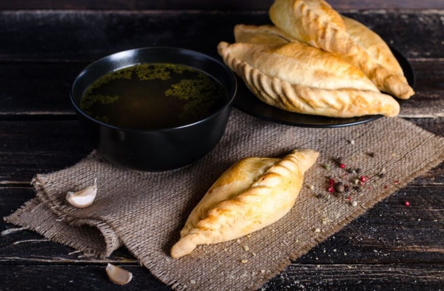 Kibinai su grybais – karaimų tradicija su lietuviško miško aromatu