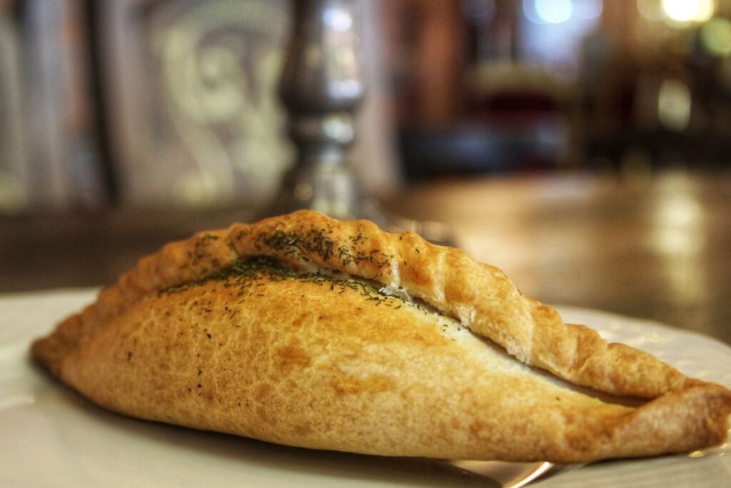 Kibinai su grybais – vegetariška alternatyva