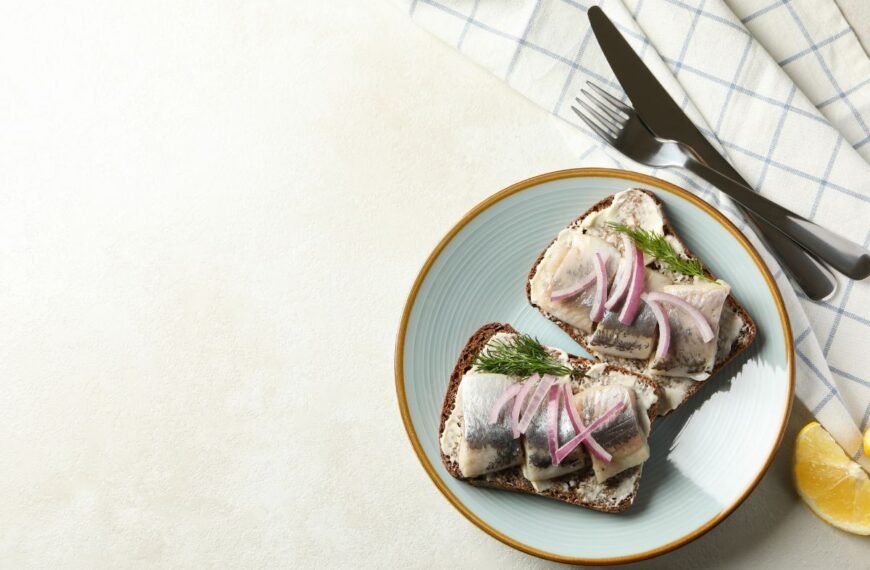 Sumuštiniai su silke: 3 gardūs ir greiti receptai nuo paprasto iki šventinio