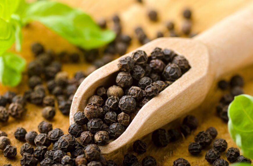 Juodieji pipirai: „juodasis auksas“, dėl kurio kariavo imperijos ir keitėsi pasaulio žemėlapiai