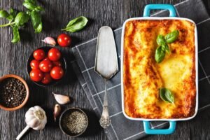 Klasikinė lazanija – italų virtuvės šedevras jūsų namuose. Receptas tobulam itališkam skoniui