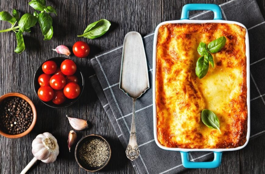 Klasikinė lazanija – italų virtuvės šedevras jūsų namuose. Receptas tobulam itališkam skoniui