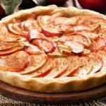Obuolių pyragas su varške – naminių kepinių favoritas. Receptai, kurie niekada nenuvilia