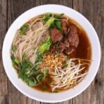 Azijietiška sriuba: nuo gatvės maisto vežimėlių iki imperatoriškų rūmų. 5 receptai užvaldę pasaulį