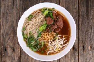 Azijietiška sriuba: nuo gatvės maisto vežimėlių iki imperatoriškų rūmų. 5 receptai užvaldę pasaulį