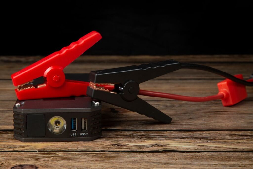 Automobilio užvedėjas, akumuliatoriaus boosteris