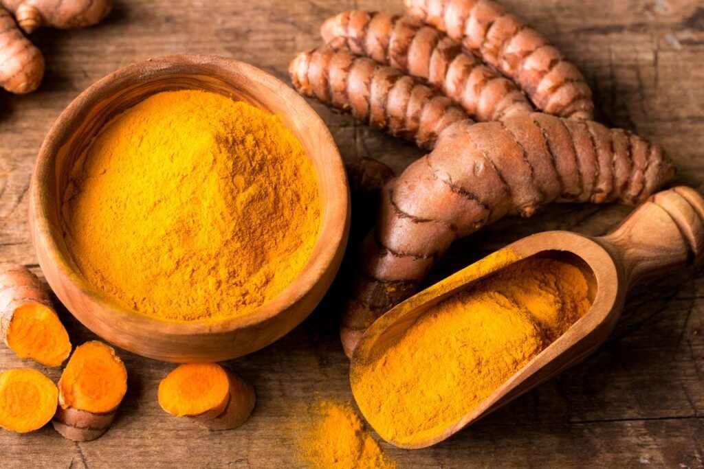 Kaip atskirti tikrą ciberžolę nuo padirbinio su dažikliais?