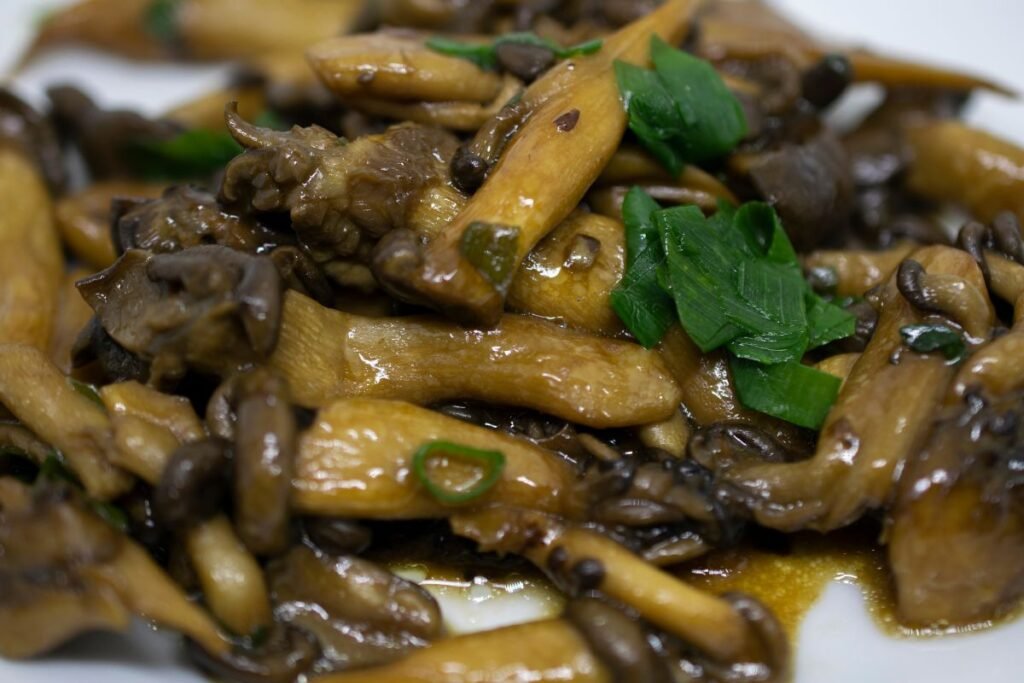 Shimeji grybų paruošimas keptuvėje