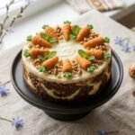 Morkų pyrago sūrio tortas – moderni Velykų klasika viename pjūvyje