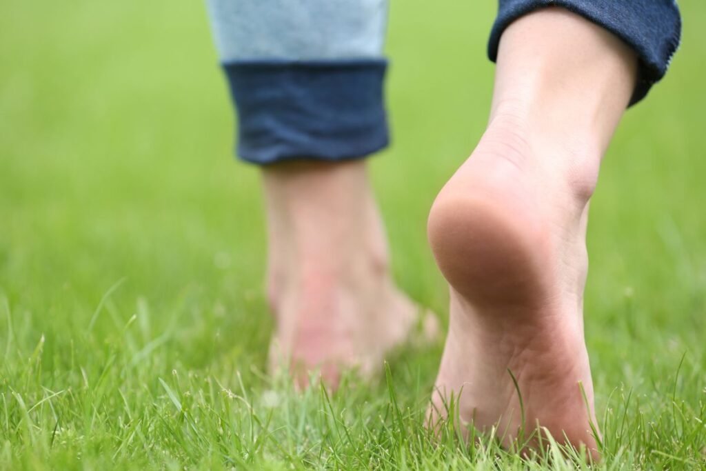 Žemės terapija: kaip praktikuoti kasdienybėje?