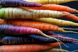 Morkų rūšys – nuo klasikinės oranžinės iki egzotiškos violetinės. Ką pasirinkti?