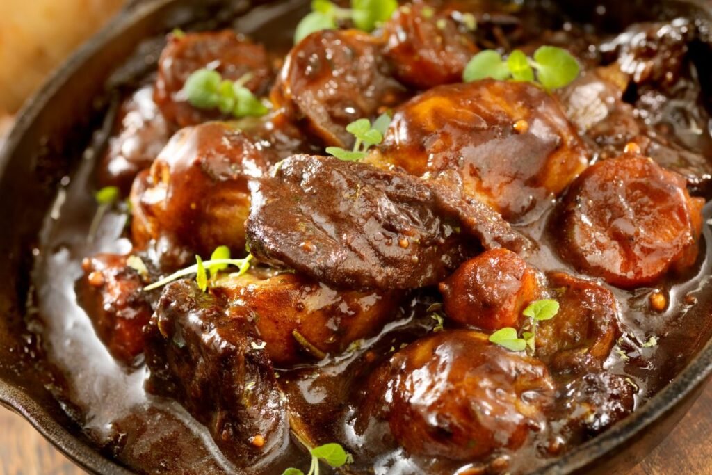 Šildantis jautienos troškinys su daržovėmis