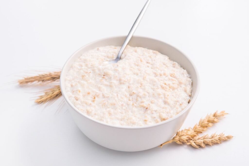 Sūri kvietinių kruopų košė garnyrui