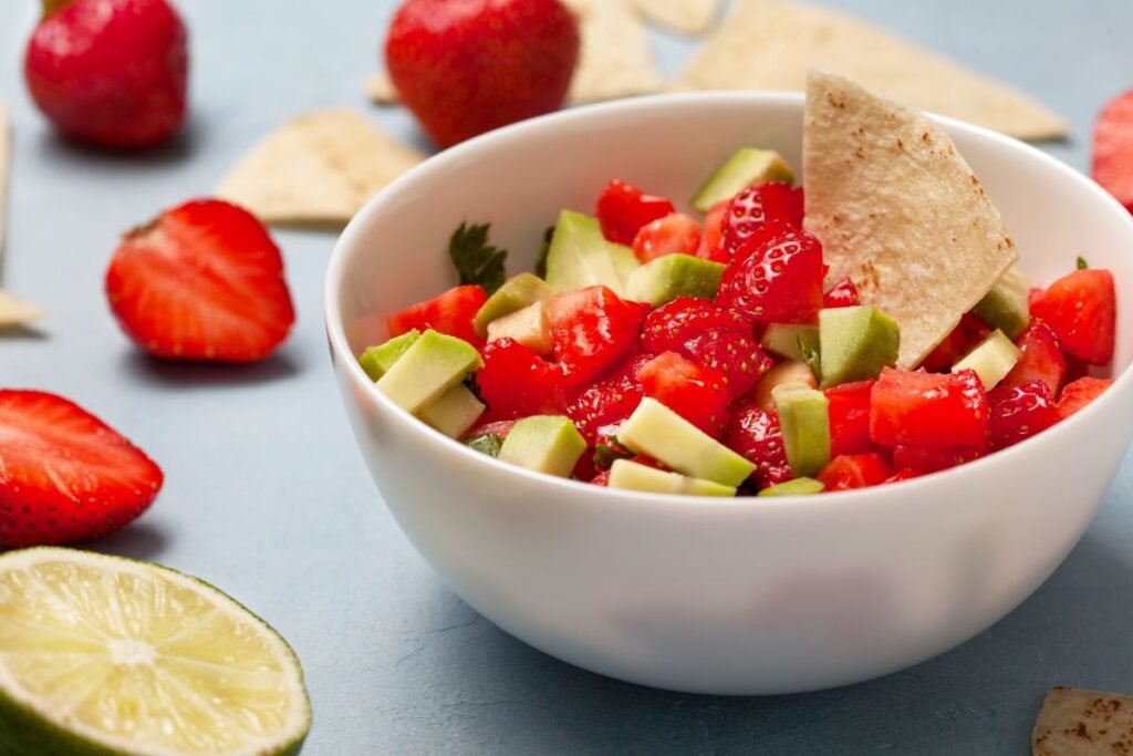 Švelnioji braškių ir avokado salsa