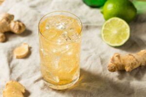 Naminis nealkoholinis imbierinis alus - aštrus, gaivinantis ir visiškai natūralus vasaros gėrimas